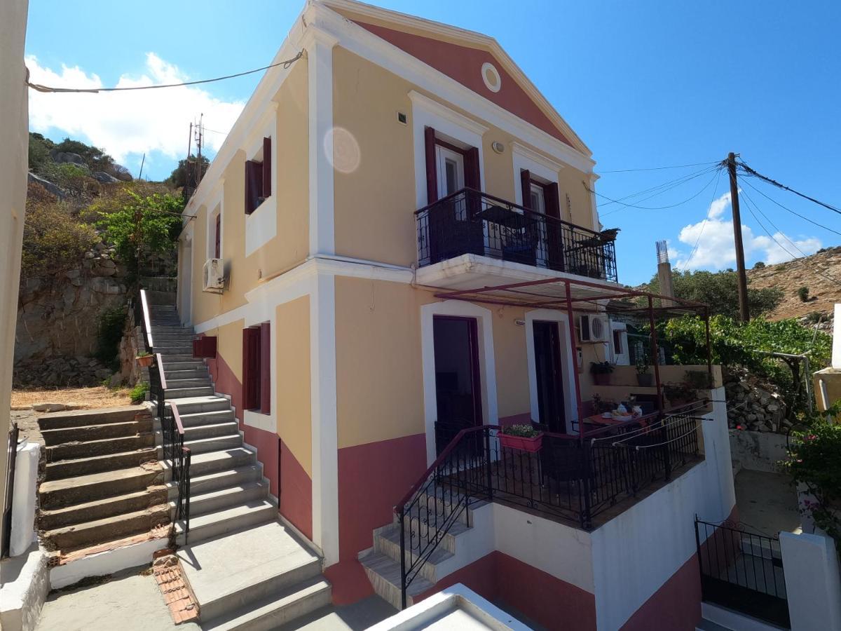 Villa Astradeni Сими Екстериор снимка