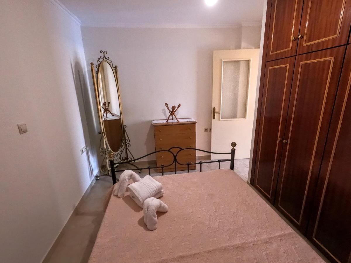 Villa Astradeni Сими Екстериор снимка