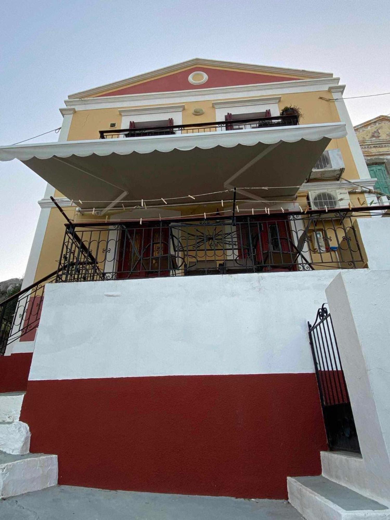 Villa Astradeni Сими Екстериор снимка